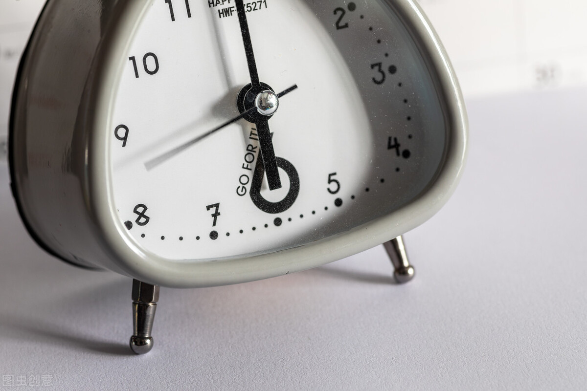 时光飞逝的唯美短句子,写时光飞逝的唯美开头