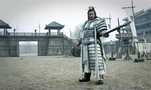 西楚霸王项羽骁勇善战从未败北,西楚霸王项羽不可一世