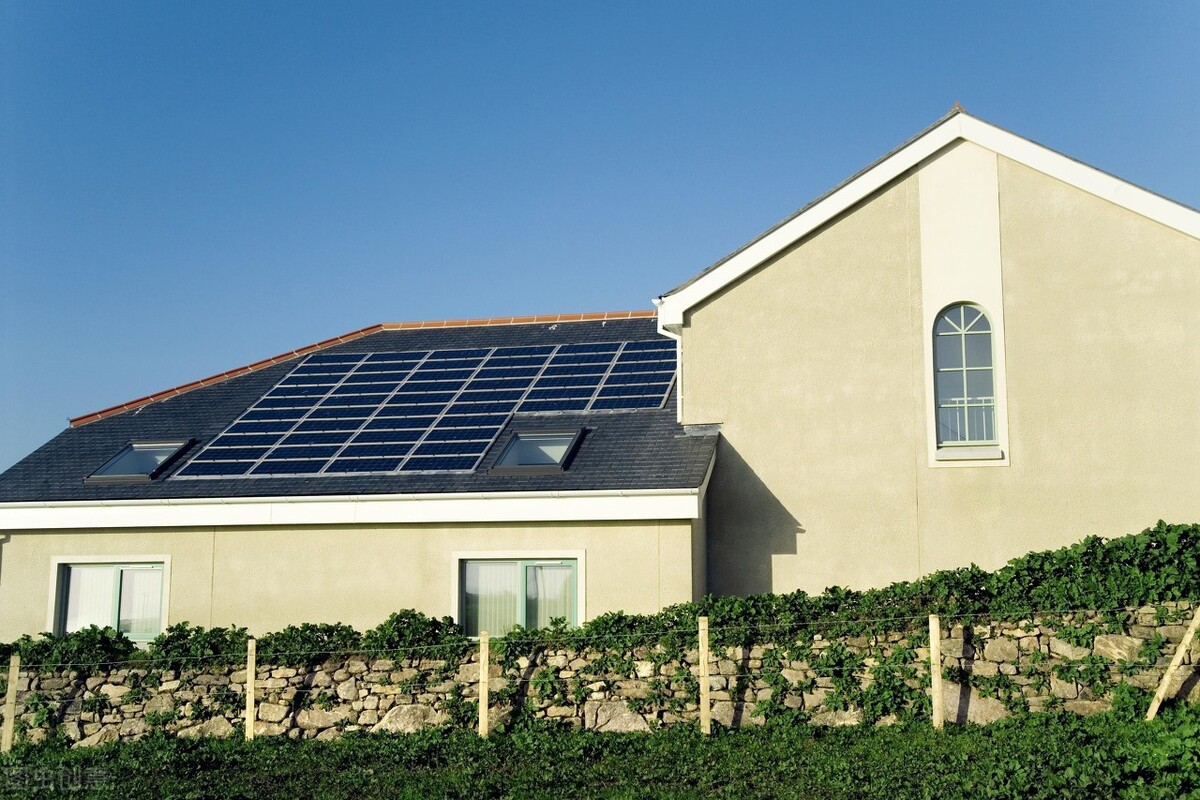 坡屋面上脊瓦的施工方法,现浇屋面瓦施工流程