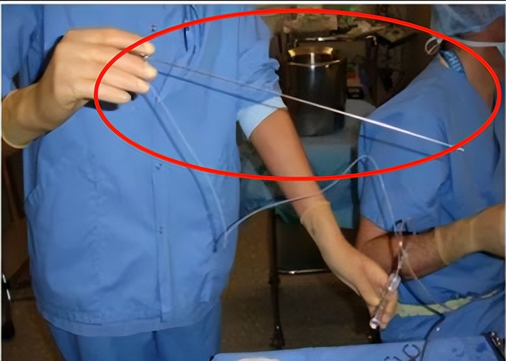 买卵*市黑**紧盯女大学生，“无色情”实现财富自由，越好看越值钱