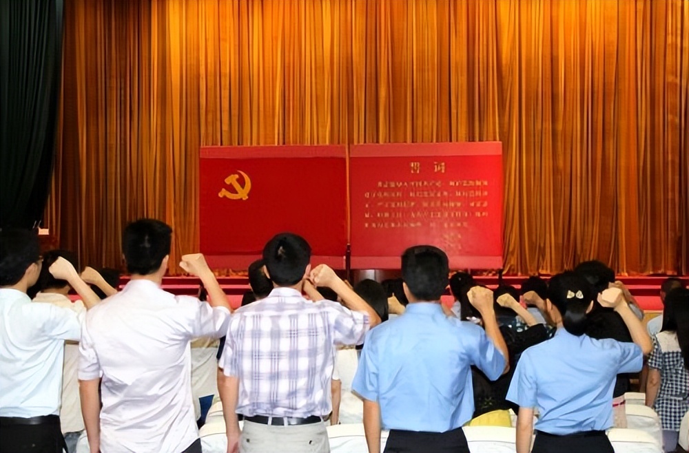 选调生和公务员二者有哪些区别,选调生和公务员之间的区别是什么