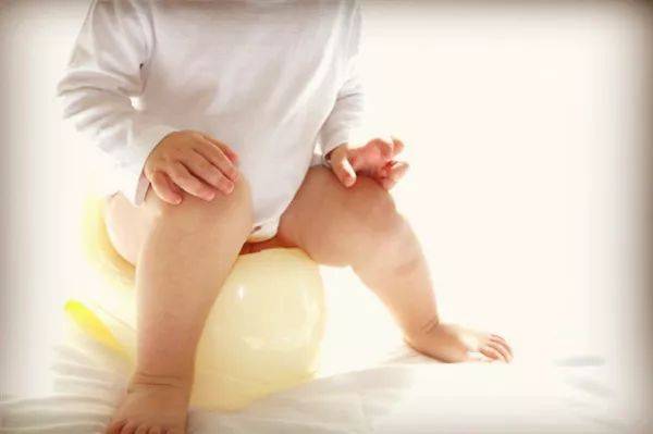 小孩10多分钟就尿一次,孩子十几分钟就要尿一次咋回事