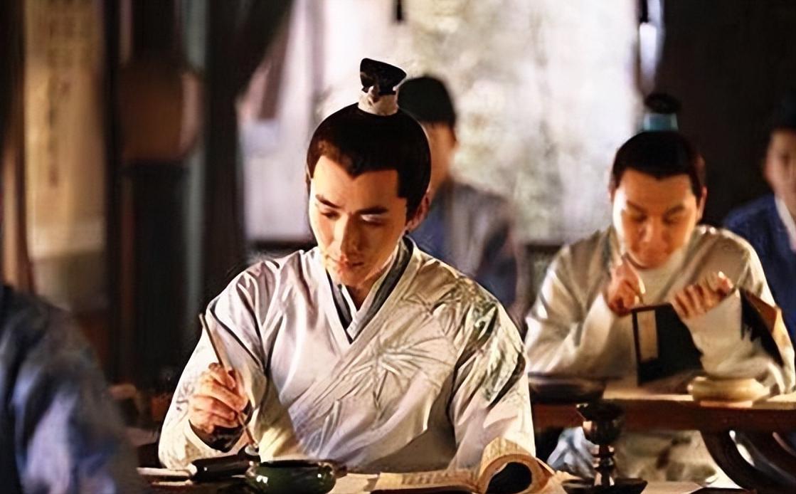 成语沆瀣一气是一个常用的贬义词,沆瀣一气是贬义词通常指的是什么