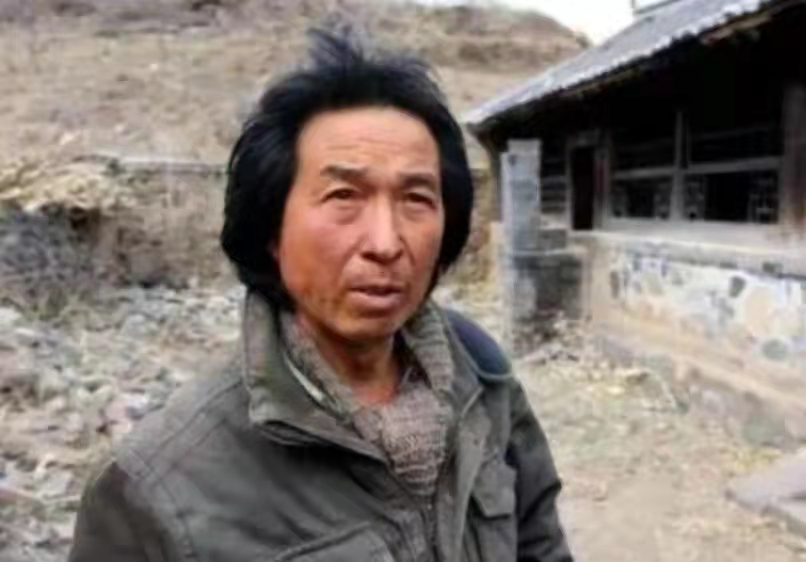 北大学霸王青松携妻隐居山林,隐居深山11年的北大生王青松