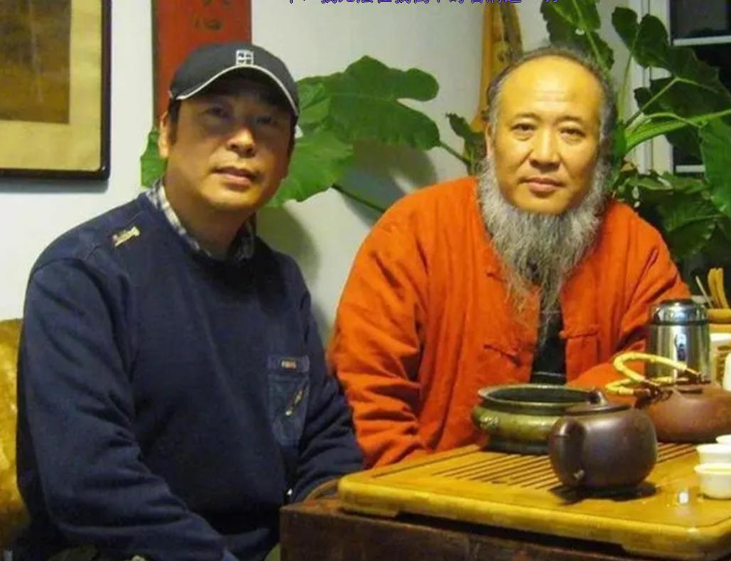 53岁画家杨彦，娶21岁非洲女学生，斥资4千万办婚礼，为何出家？