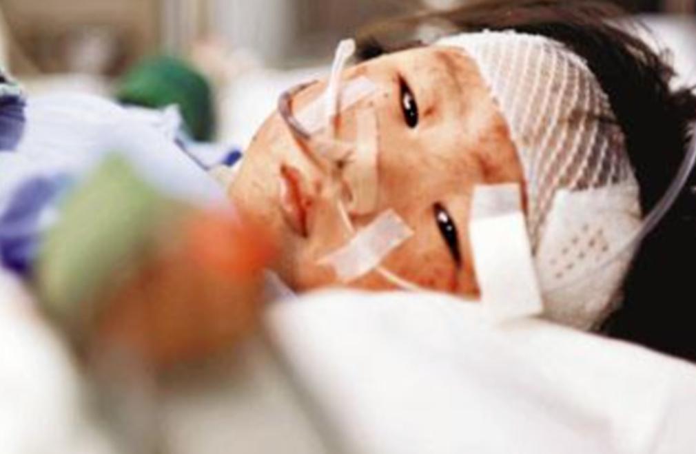 温州动车事故2岁小女孩获救,11年前温州动车事故中失去父母