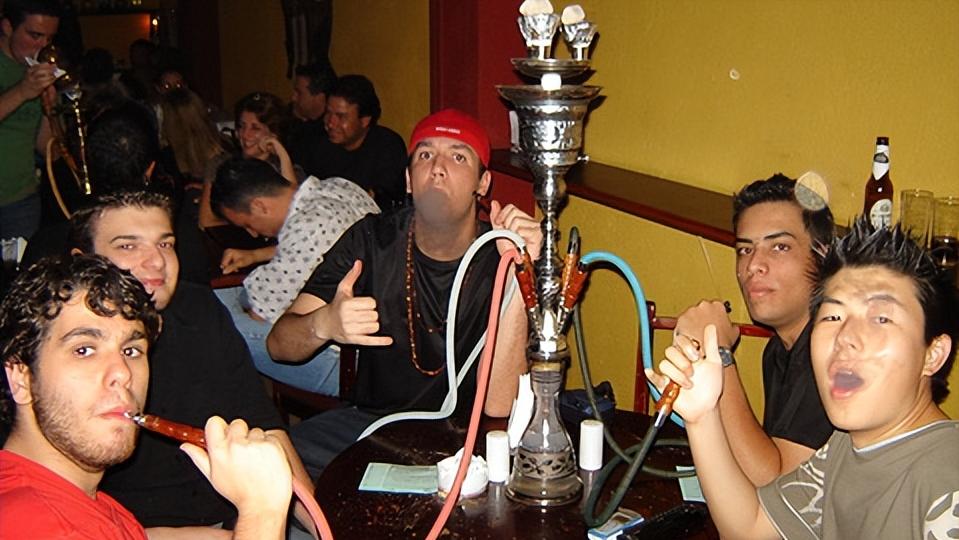 常见的四种香烟已列入黑名单,8种香烟或被列入黑名单过期烟