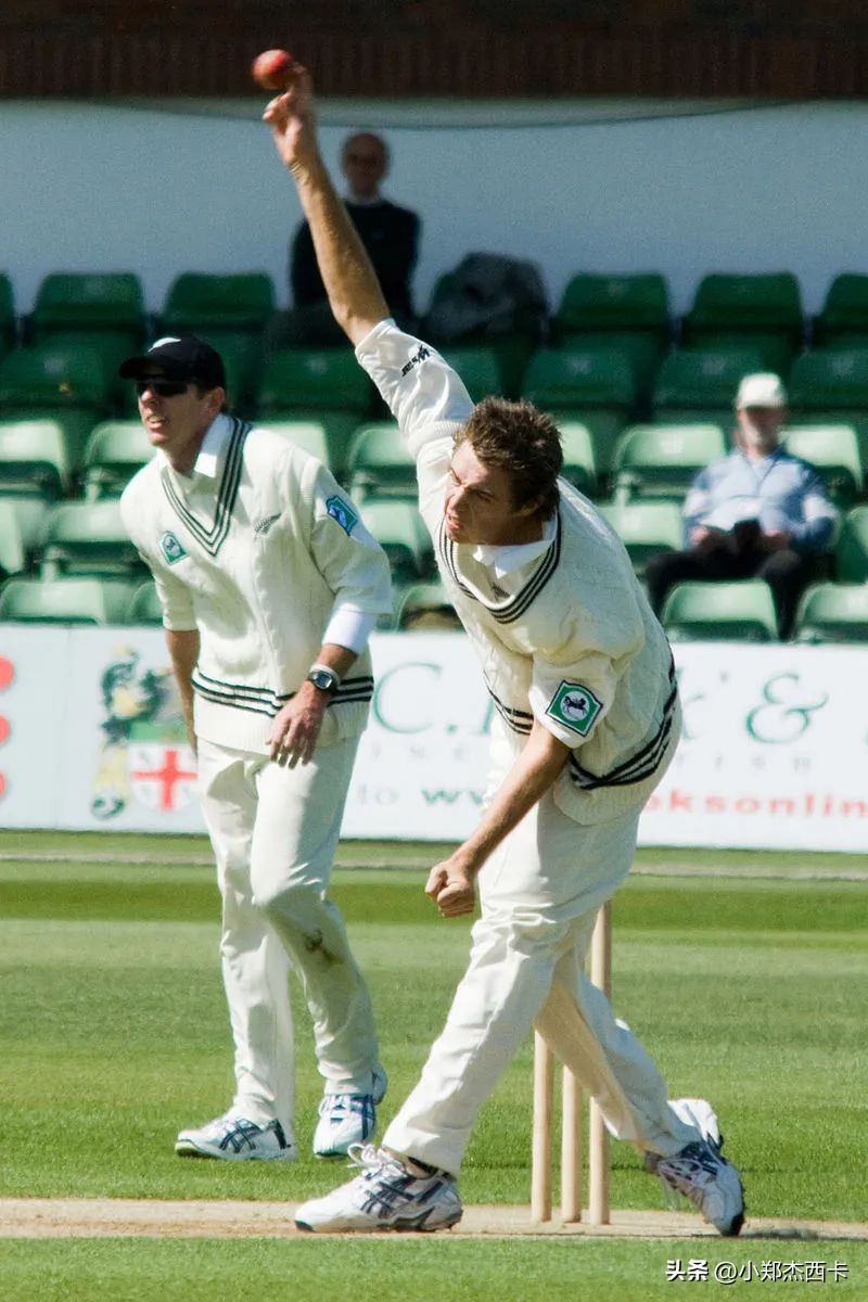 优衣库联名款开箱,优衣库村上春树联名款挪威的森林