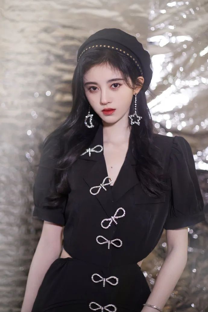 鞠婧祎流量惊呆前辈,鞠婧祎为什么不是流量小花