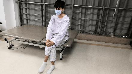 脑梗走路拖脚康复训练方法,脑梗后下肢康复训练教程