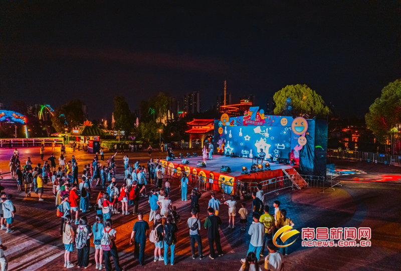 超燃的龙舟赛,龙舟大赛网红一夜爆红