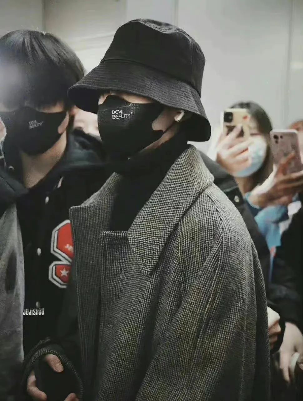 后援会收费违法吗,明星网红后援会靠什么挣钱