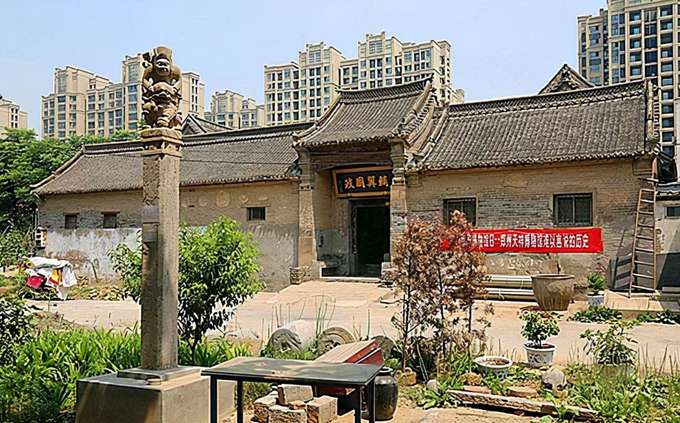 当年那个扬言100亿补偿也不卖房的河南村民，如今成了博物馆馆长