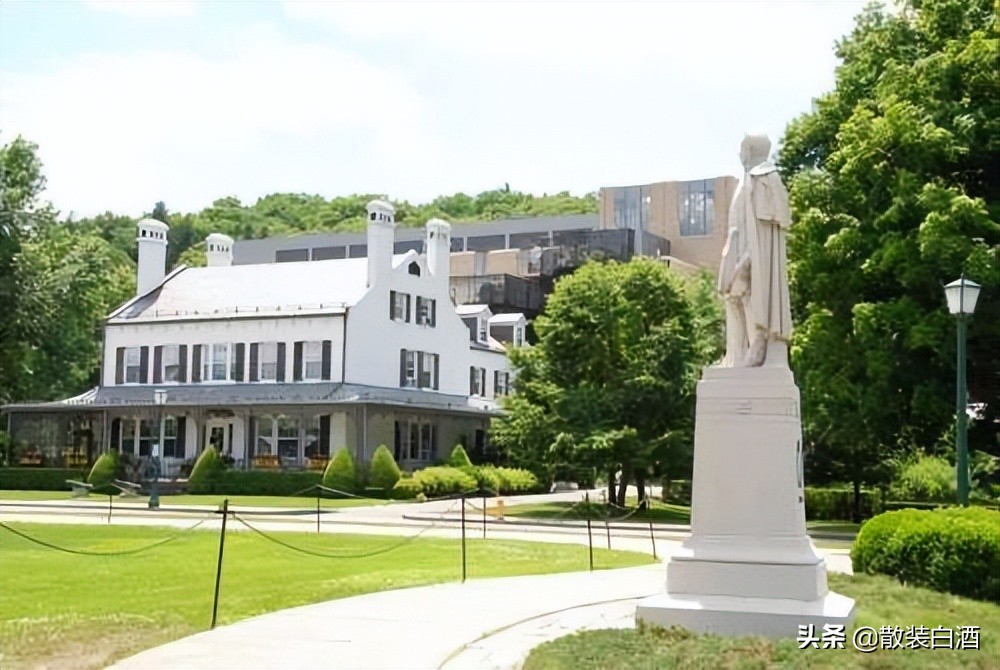 世界四大军校分别出来了哪些,四大军校最厉害的是哪个