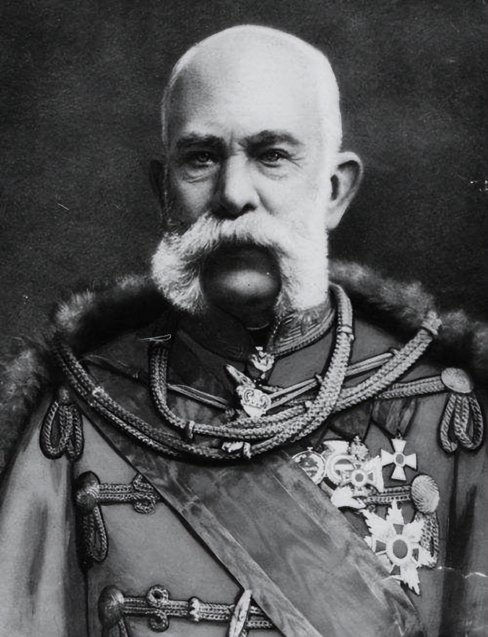 日本在位最短的君主,日本历史上最强的三位皇帝