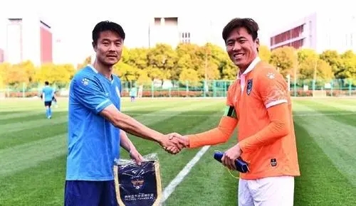 大连人队主教练是不是谢晖,谢辉任前公示