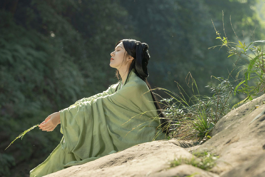 10首立夏经典诗词莺啼春去愁千缕,立夏100首夏日诗词带你清凉一夏