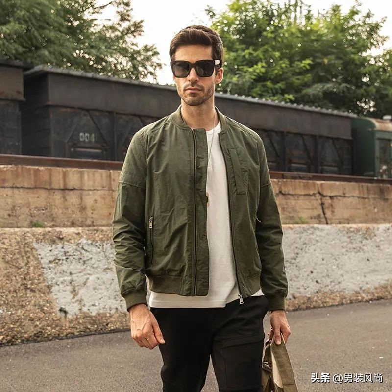 冬季军绿色夹克外套男士,军绿色夹克外套怎么搭配女