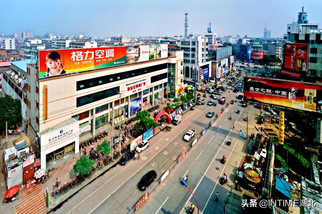 随州银泰购物中心二楼,随州市银泰中心