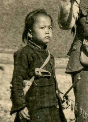 日军日记：*安妇慰**不服从管教，我很愤怒，用*刀刺**插入她的*体下**,2