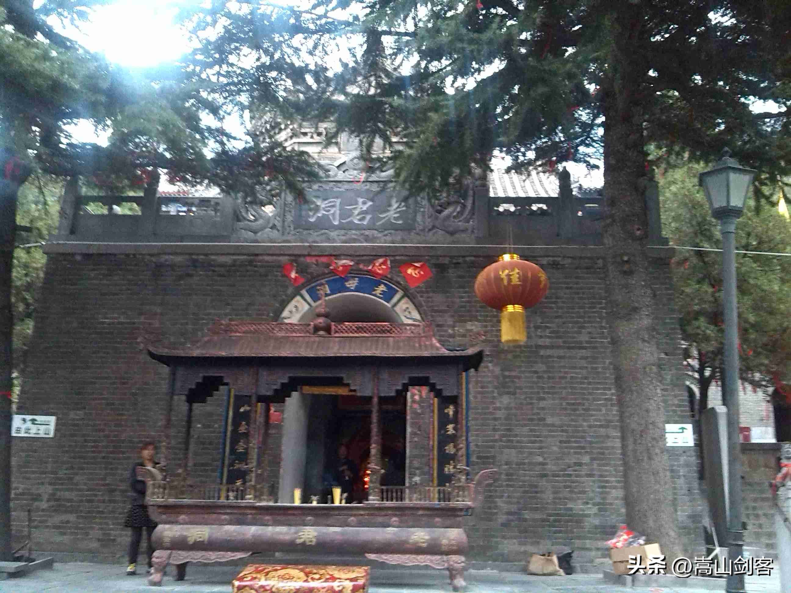 嵩山迎仙阁的传说,登封市嵩山迎仙阁