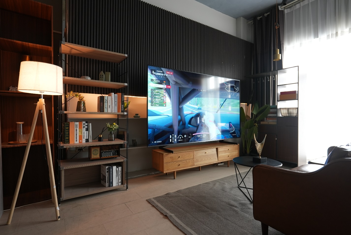 海信电视100寸效果图,家里有个影院