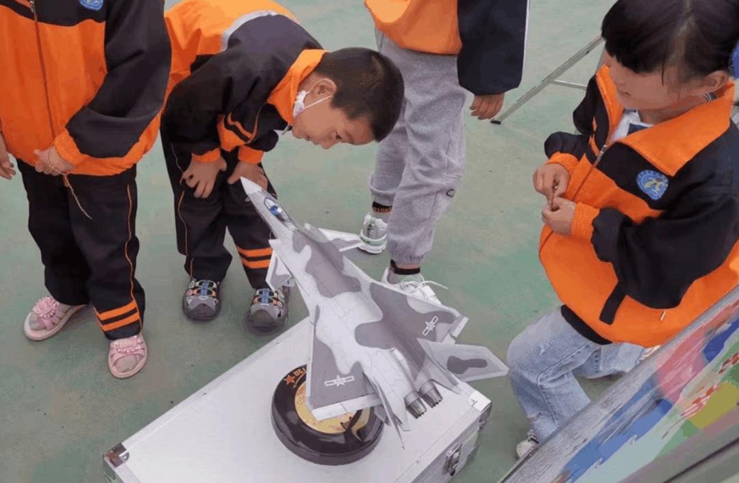 带孩子体验一下科技的魅力,一场奇妙又科幻的体验