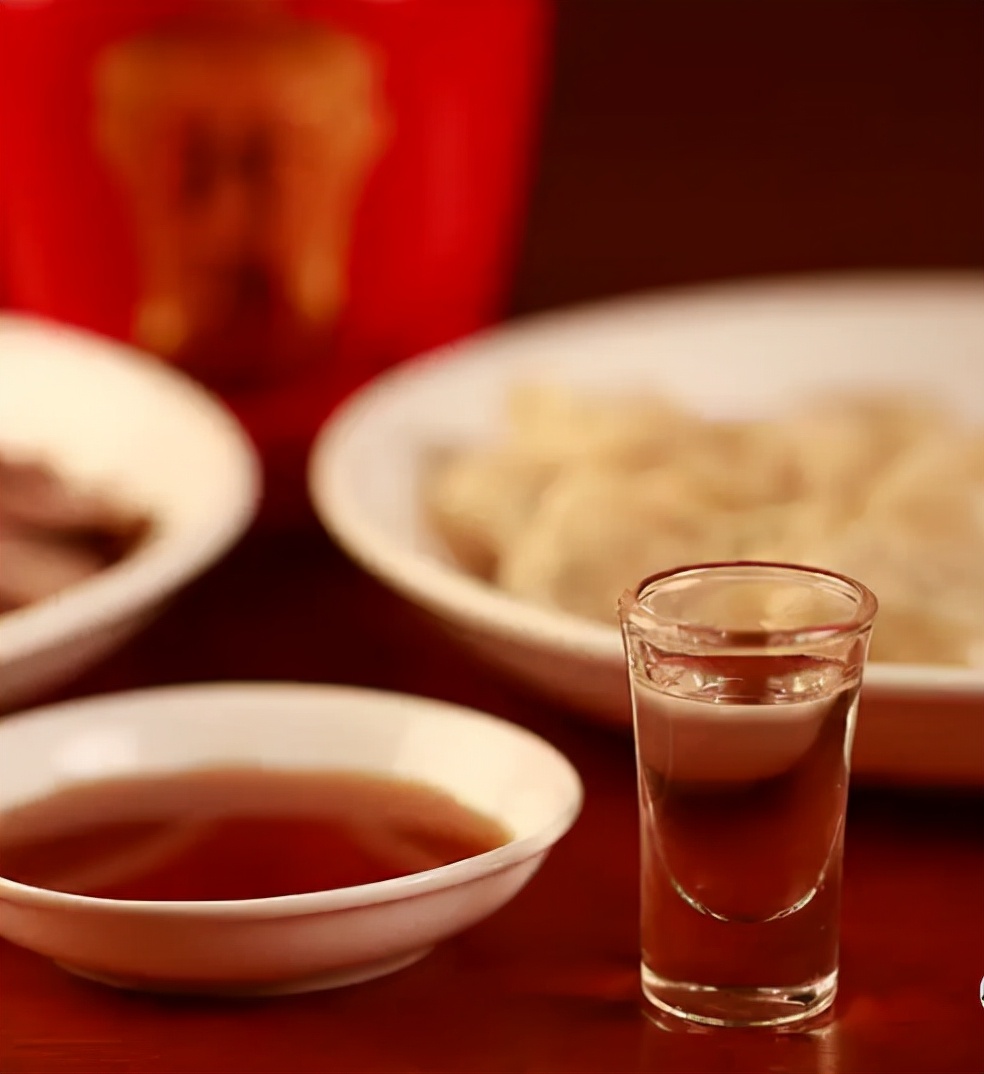 河南光瓶酒“大哥”鹿邑大曲，蜗居本土苟延残喘！网友：打情怀牌