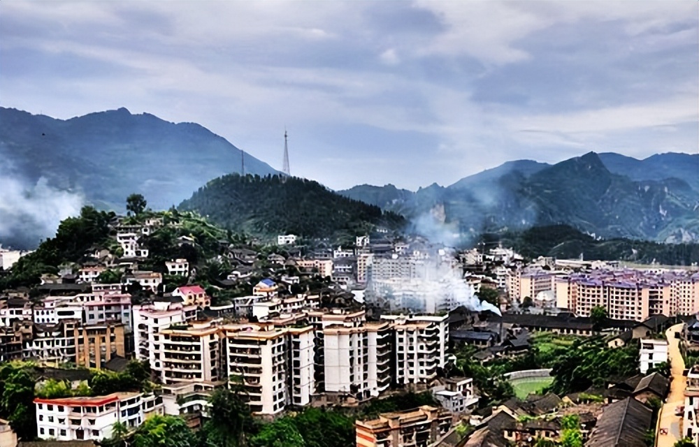 年轻人到底该不该回到小县城,为何年轻人都离开小县城