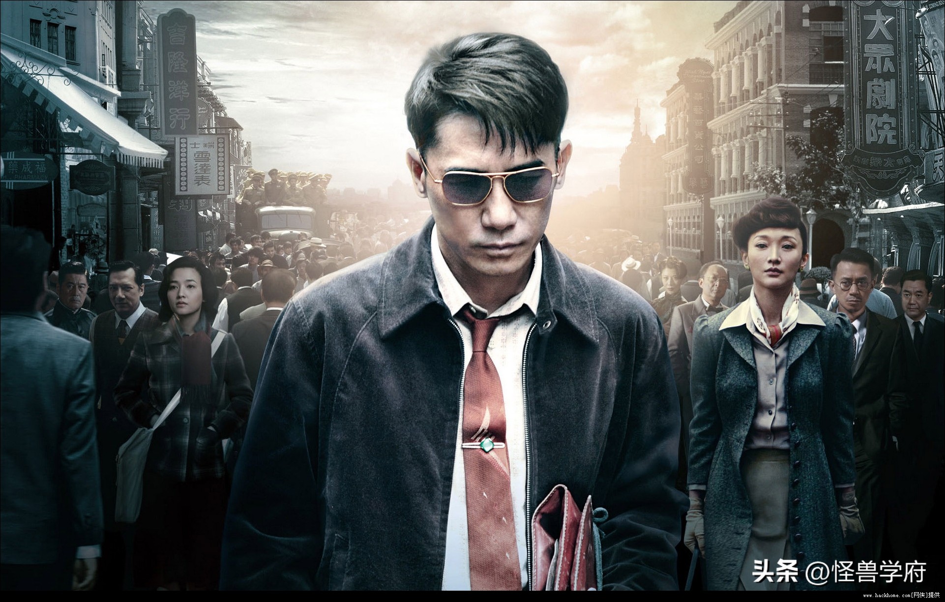 输血管跟电线杆都还能忍，但那个玩手机的，真拿观众当傻子不成？