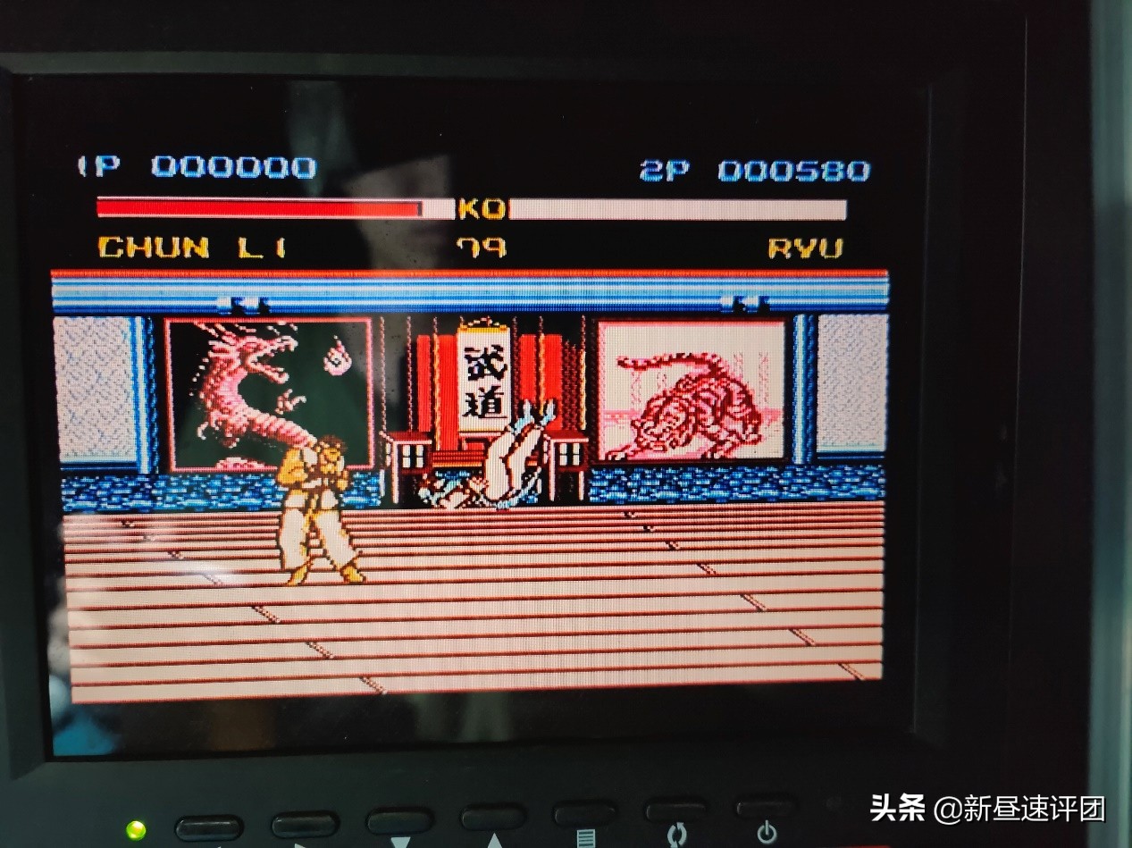 网友从3000公里外寄给我一台小霸王?拆解和修复