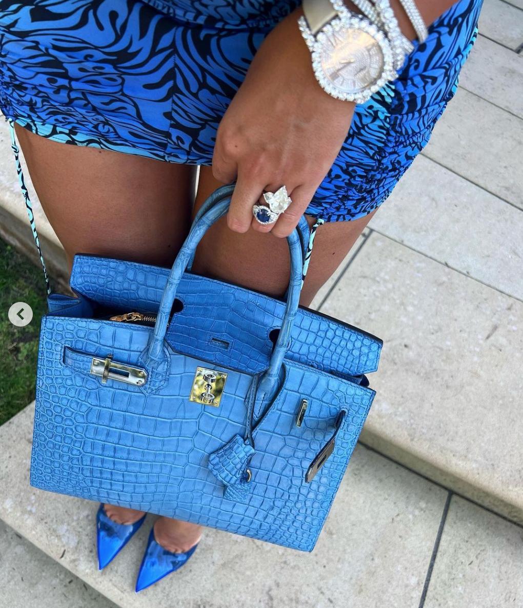 顶级球星的女人们普遍网红化后的经济意义