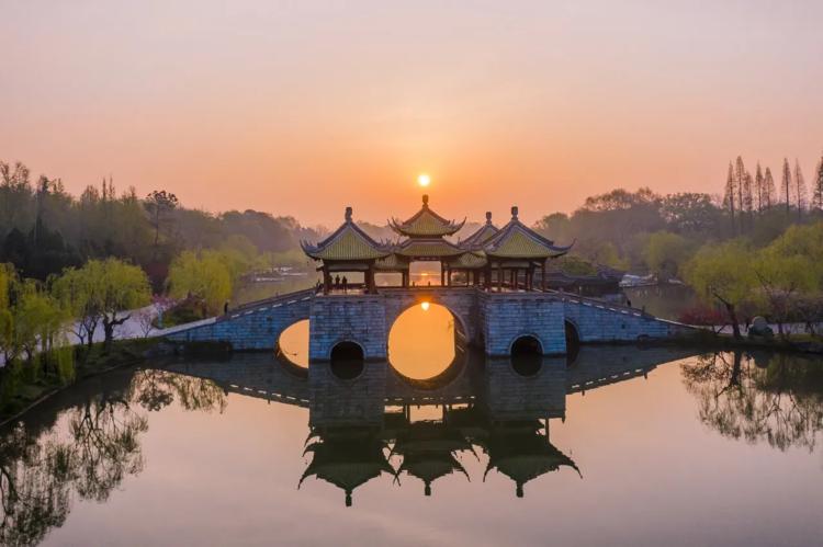 邗庠杂忆之十一——夜半惊魂