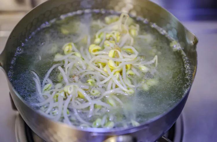 夏天大家喜欢吃的凉拌菜快来看看,家常菜适合夏天做的一道凉拌菜