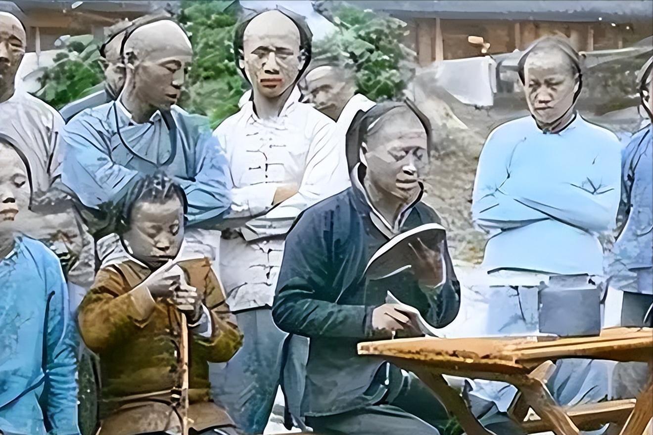 摄影师拍摄的戴清朝护甲的女人,外国摄影师镜头下清朝