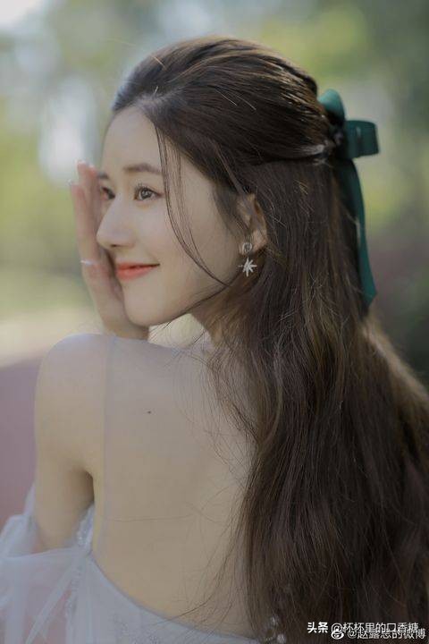 短发如何弄赵露思同款发型,超好看的发型赵露思同款发型