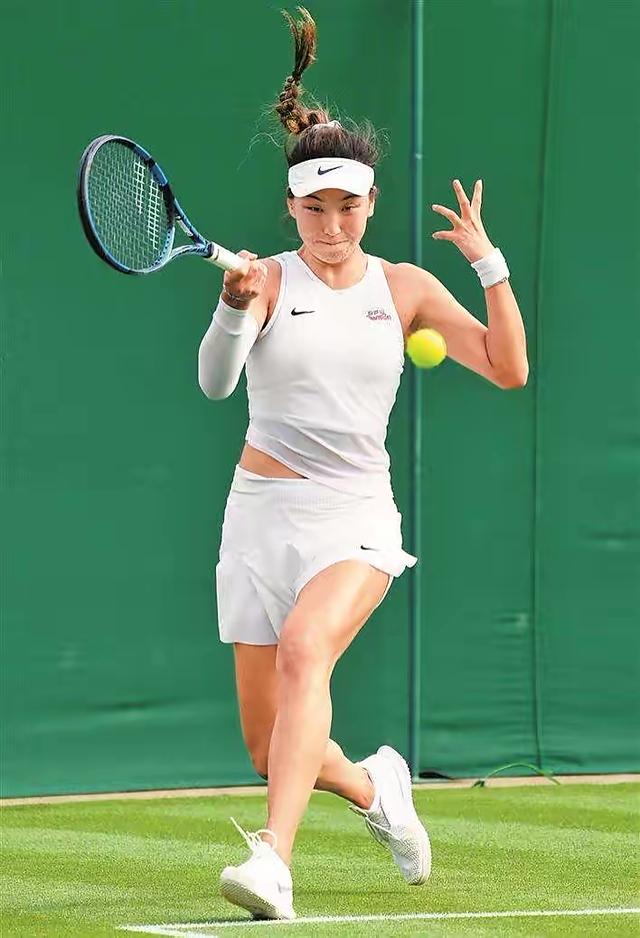 送蛋也被逆转，中国小花遭遇四连败，曾被莎娃钦点未来世界第一