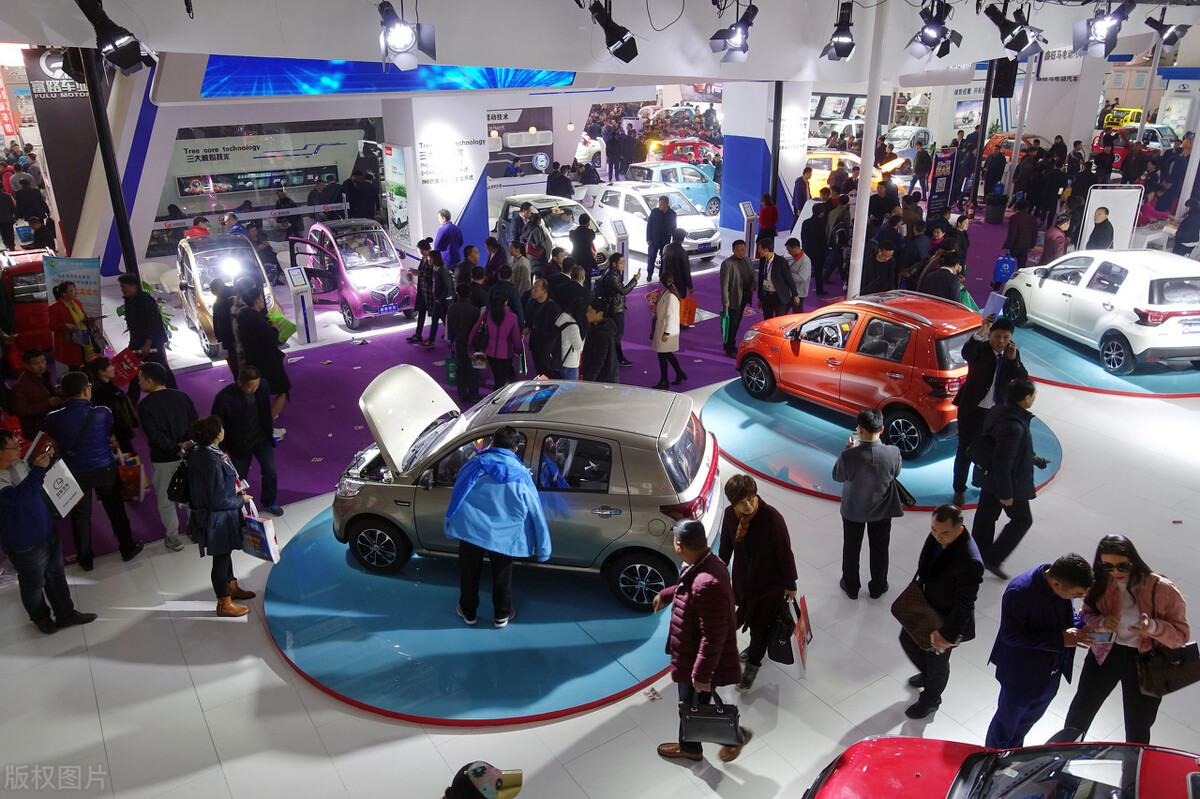 买车全款可以不在店内买保险吗,在4s店买车付全款怎么买保险划算