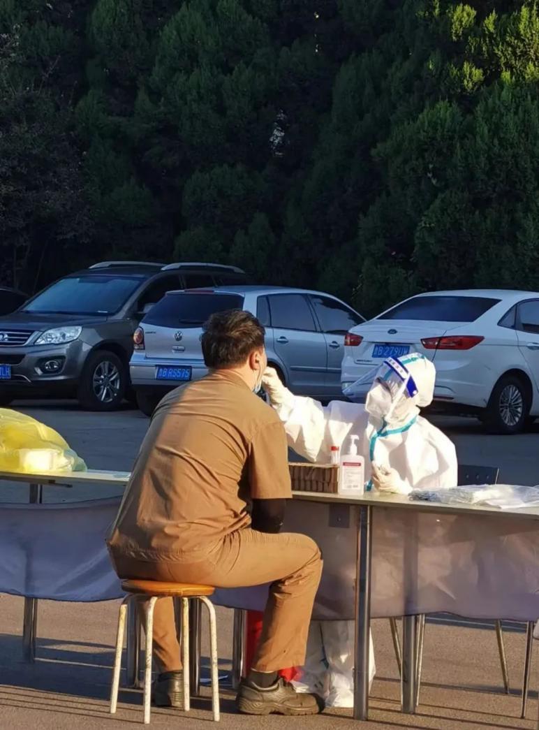 上下齐心，多措并举，英派斯抗疫保产显担当