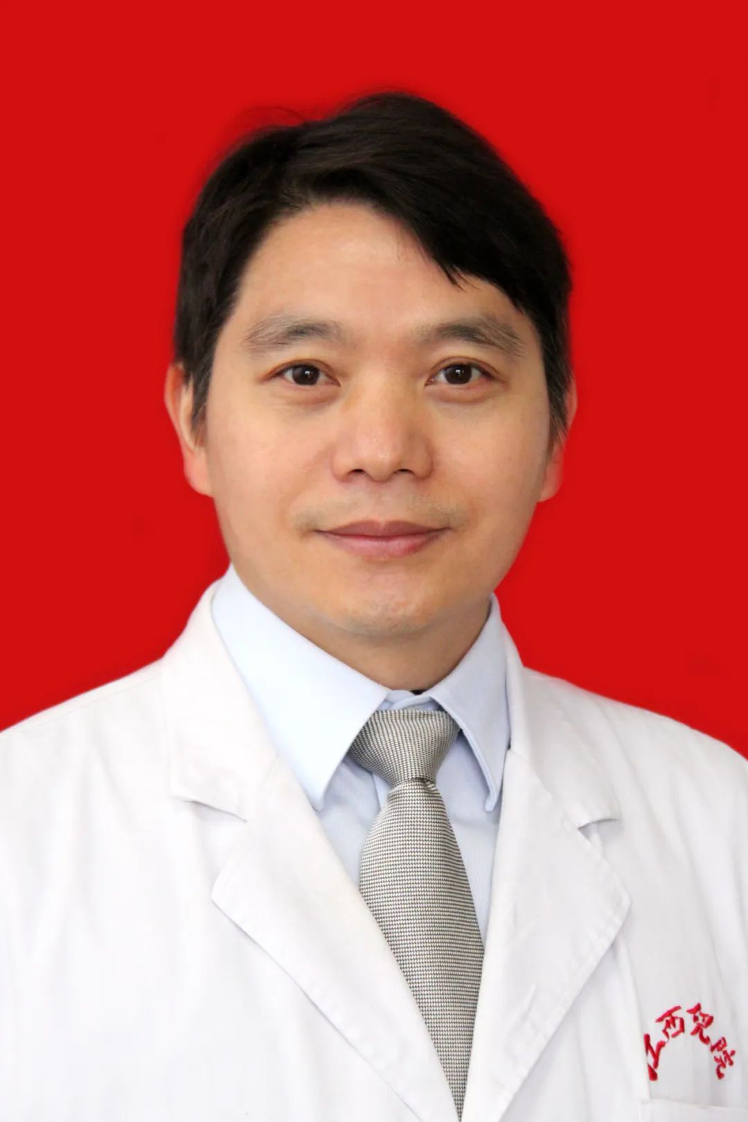 一岁孩子支原体感染咽痛吃什么药,儿童咳嗽发热会引起肺炎吗