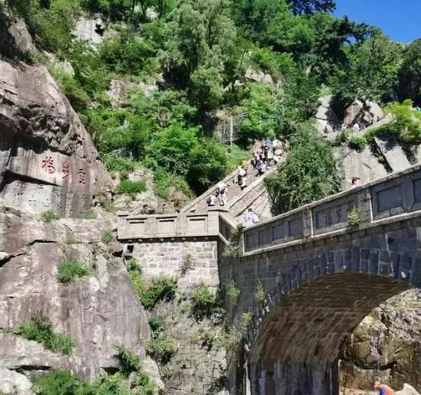 泰山夜爬看日出旅游攻略,夜登泰山看日出攻略