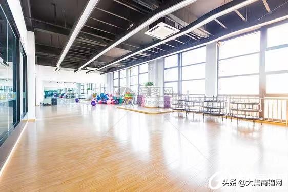 2022年长沙门面出租转让,长沙三湘南湖灯饰城门面出租