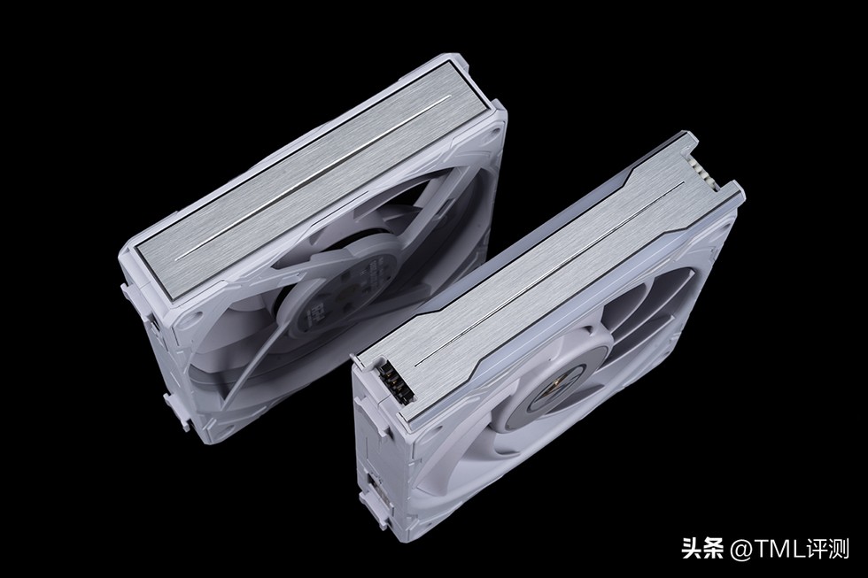 联力新款P28性能风扇,联力v2风扇