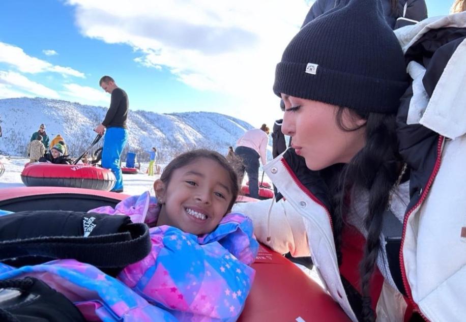 瓦妮莎晒近40年照片 (40岁瓦妮莎大变样)