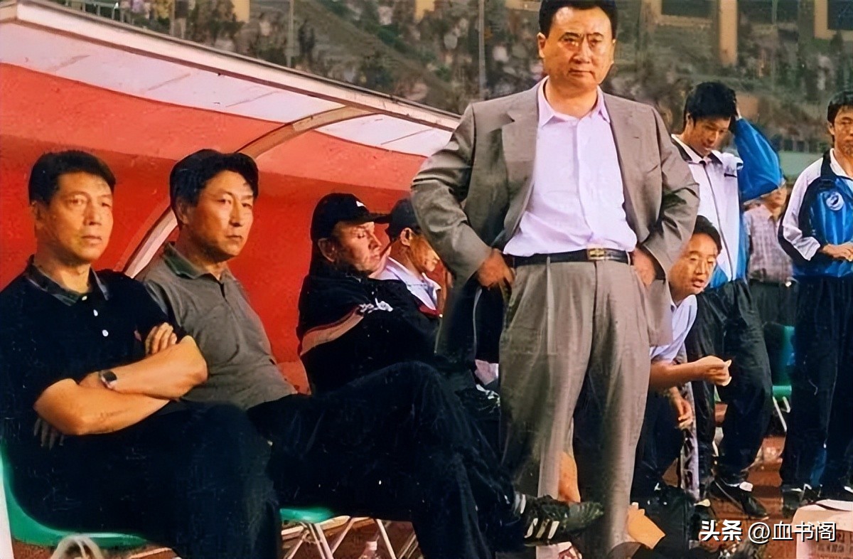 假球冲上热搜，中国男篮男足哪个更烂？