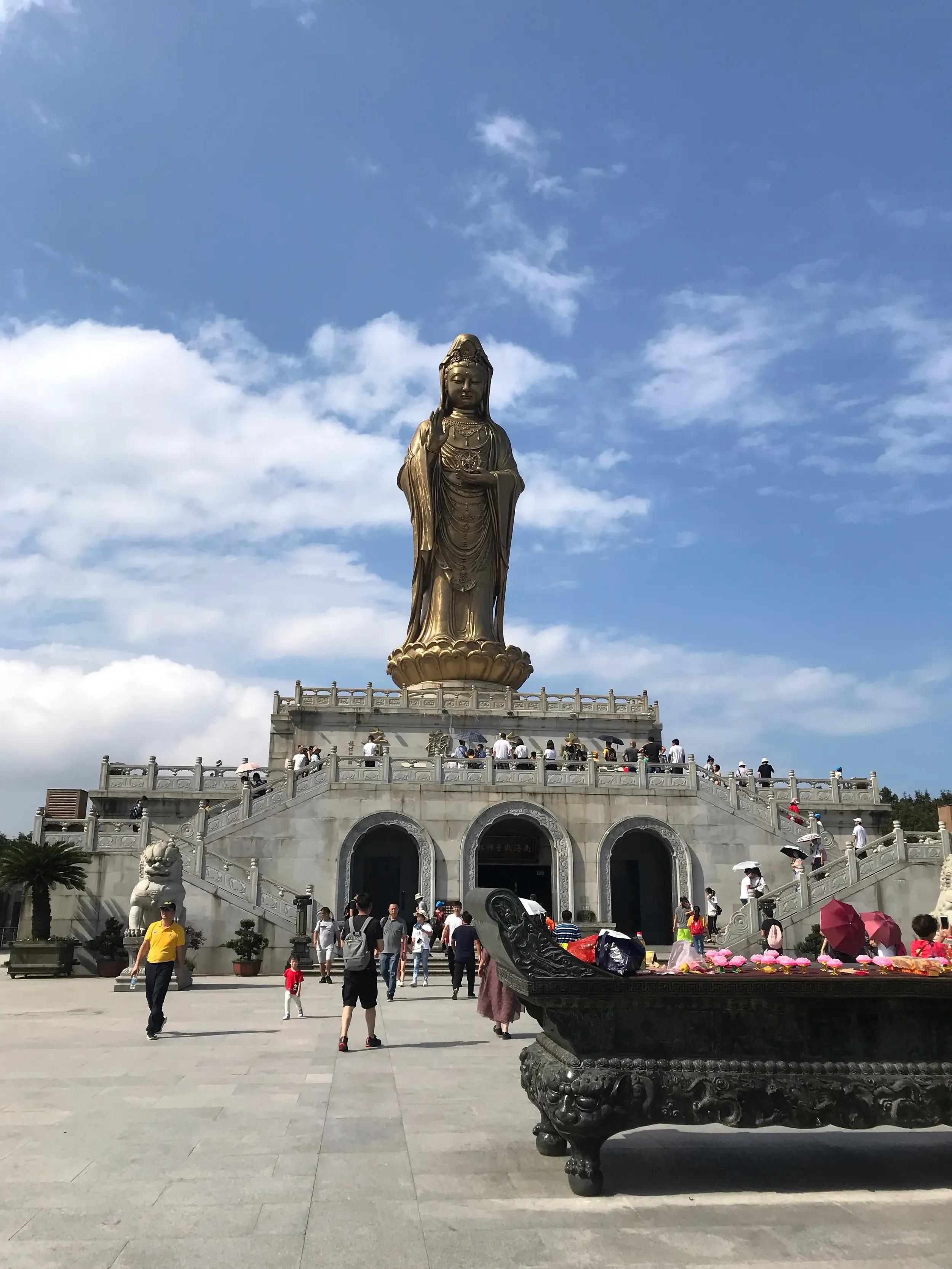 梵净山是佛教四大菩萨道场,佛教四大菩萨的道场各在什么地方