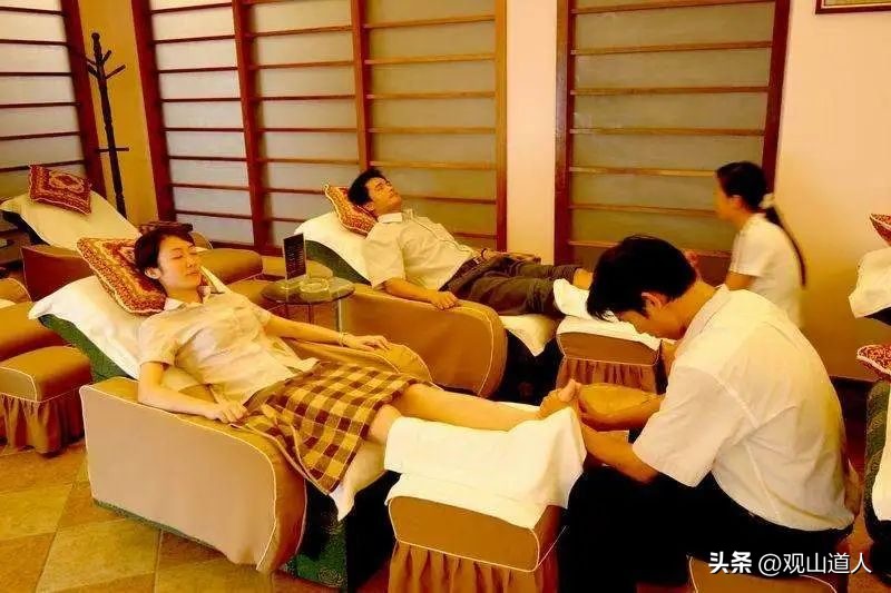 足浴大王郭家富：曾6000万给员工买房，破产后员工众筹为其治病