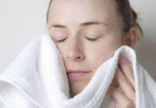 脸部水肿怎么消除男生,脸部过敏水肿怎么快速消除