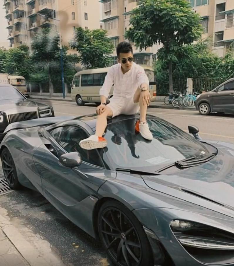 快手网红二驴跟辛巴怎么了,快手辛巴和二驴直播视频