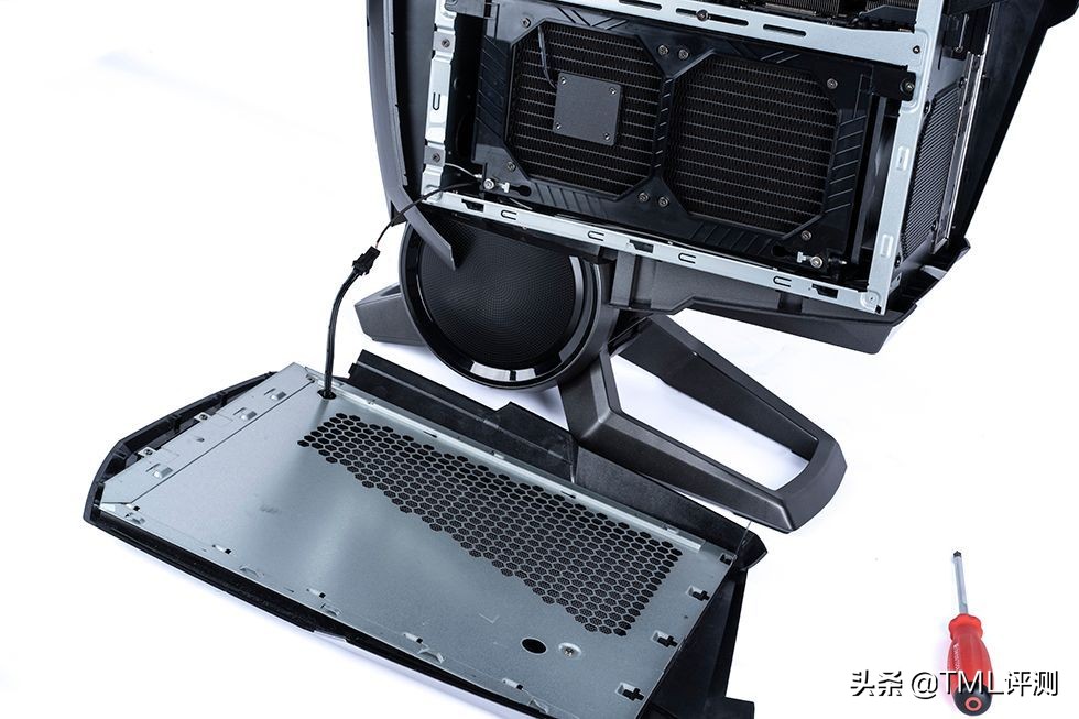 来自旗舰顶配的快乐—微星宙斯盾Ti5（12th）游戏主机评测